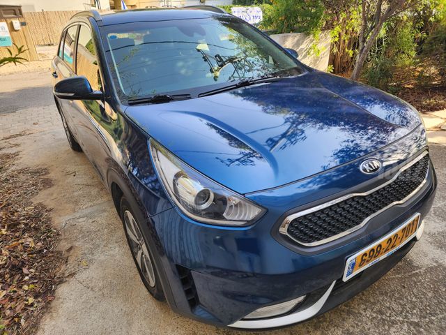 קיה נירו