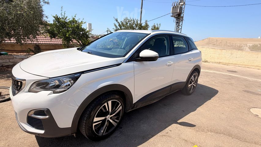 פיג'ו 3008