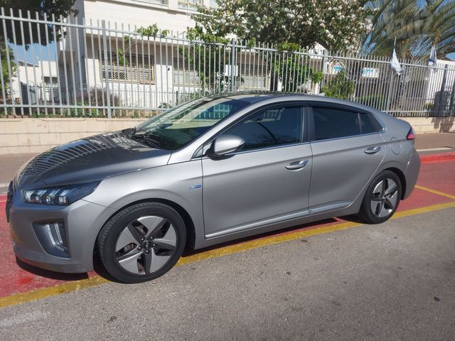 יונדאי איוניק