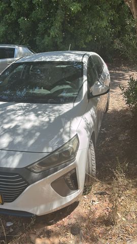 יונדאי איוניק