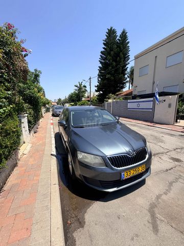 סקודה אוקטביה