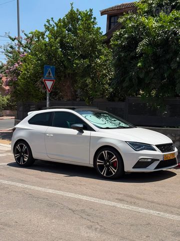 מודעת רכב סיאט לאון