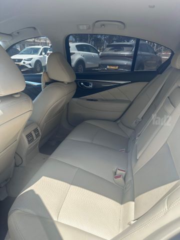 אינפיניטי Q50
