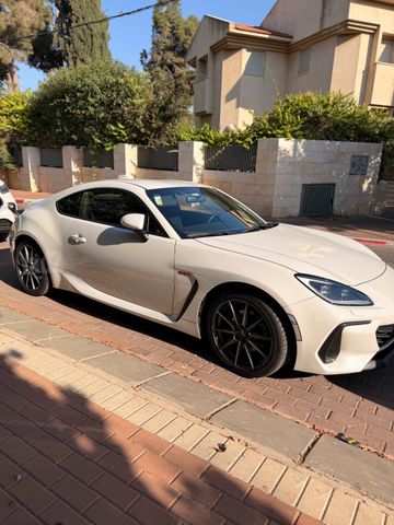 סובארו BRZ