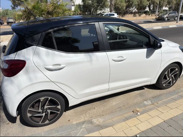 יונדאי i10
