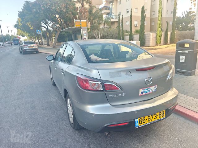 מאזדה 3