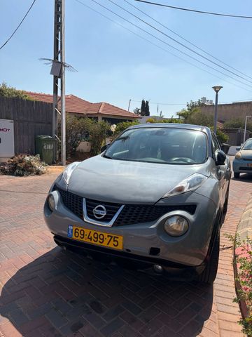 ניסאן ג'וק