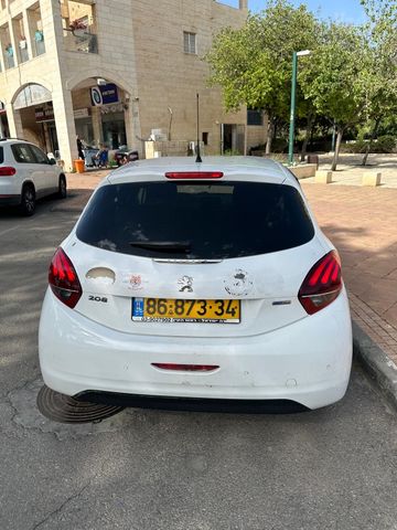 מודעת רכב פיג'ו 208