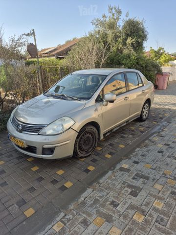 ניסאן טידה