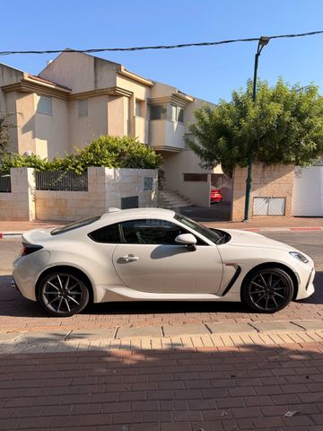 מודעת רכב סובארו BRZ