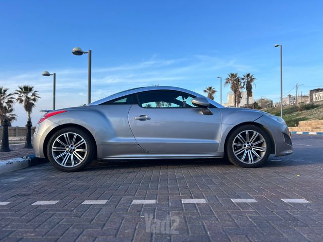 פיג'ו RCZ