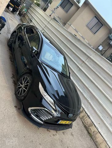 טויוטה קאמרי
