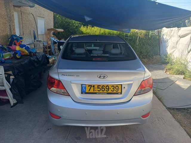 יונדאי אקסנט i25