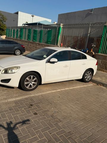 וולוו S60