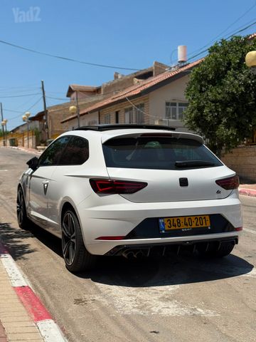 סיאט לאון