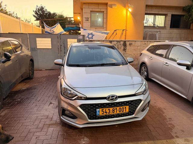 יונדאי i20