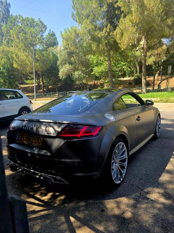 אאודי TT