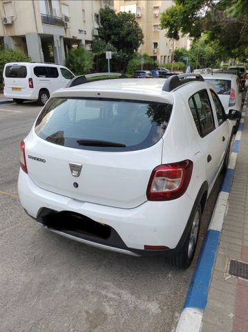 דאצ'יה סנדרו