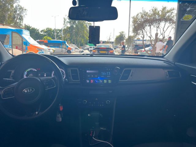 קיה נירו