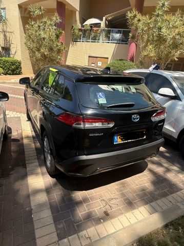 טויוטה קורולה קרוס