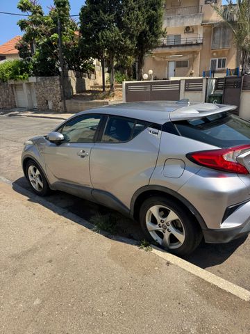 טויוטה C-HR