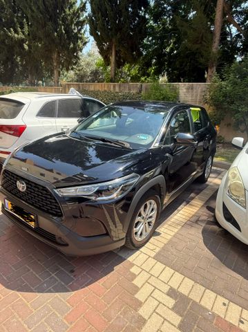 טויוטה קורולה קרוס