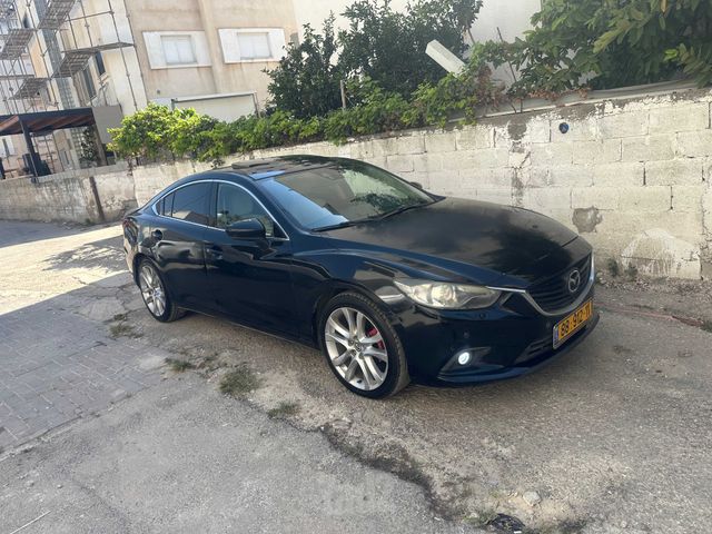 מודעת רכב מאזדה 6