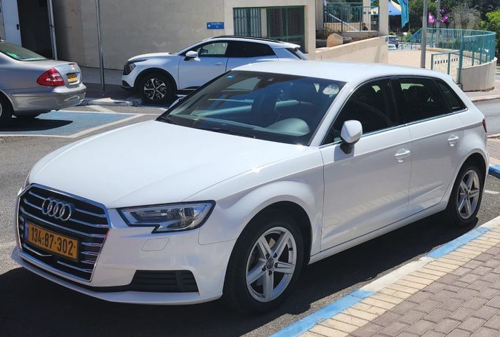 מודעת רכב אאודי A3