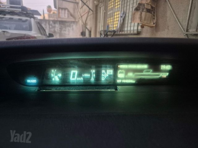 טויוטה פריוס