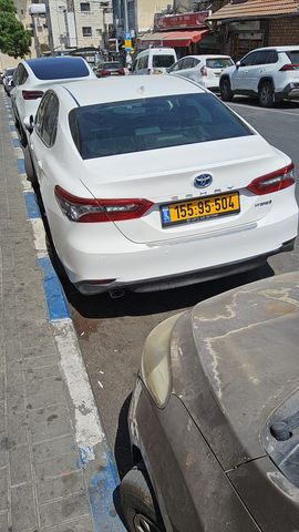 טויוטה קאמרי