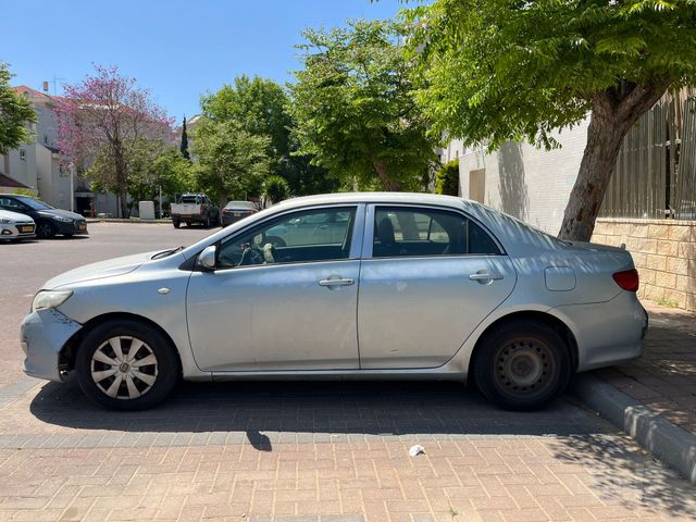 טויוטה קורולה