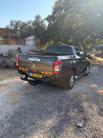 מיצובישי טרייטון / L200
