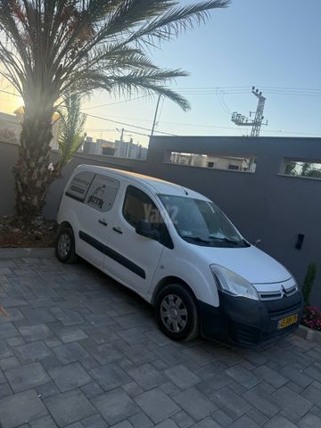 מודעת רכב סיטרואן ברלינגו