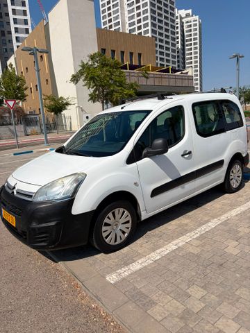 מודעת רכב סיטרואן ברלינגו