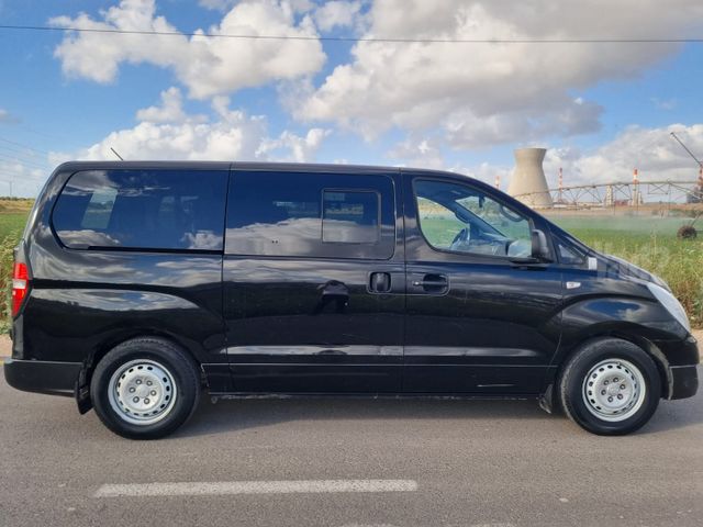 יונדאי H-1 / i800