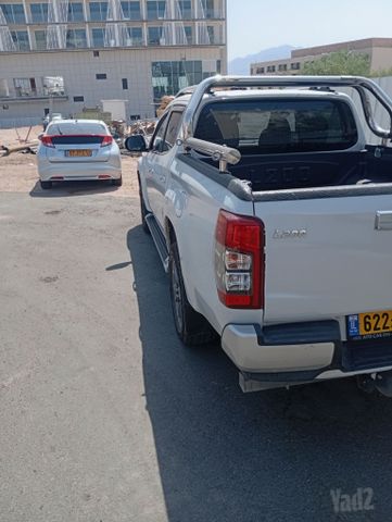 מיצובישי טרייטון / L200