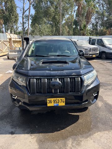 מודעת רכב טויוטה לנד קרוזר