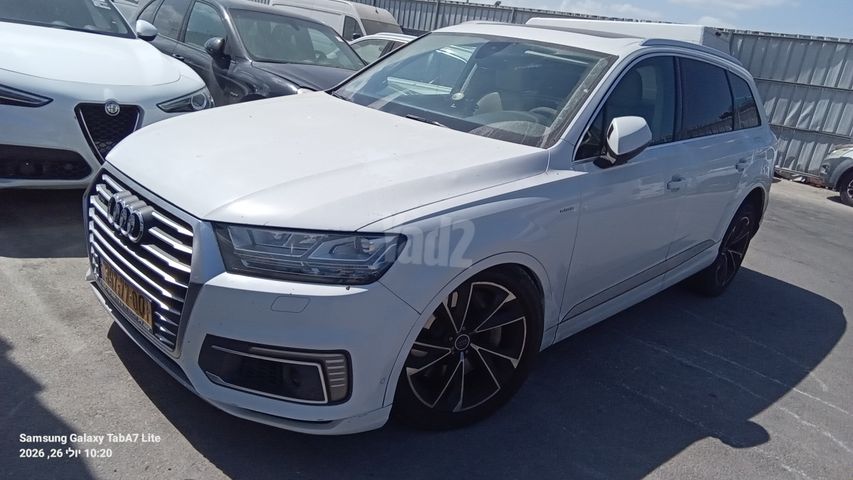 מודעת רכב אאודי Q7