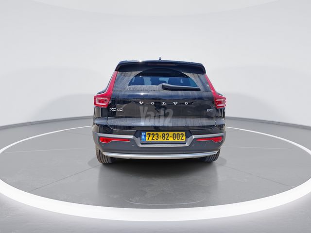וולוו XC40
