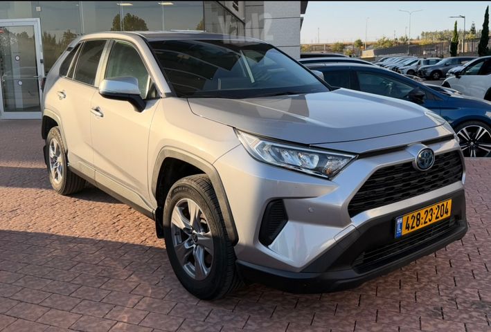 טויוטה RAV4