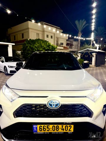 טויוטה RAV4