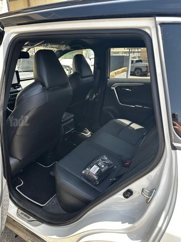 טויוטה RAV4