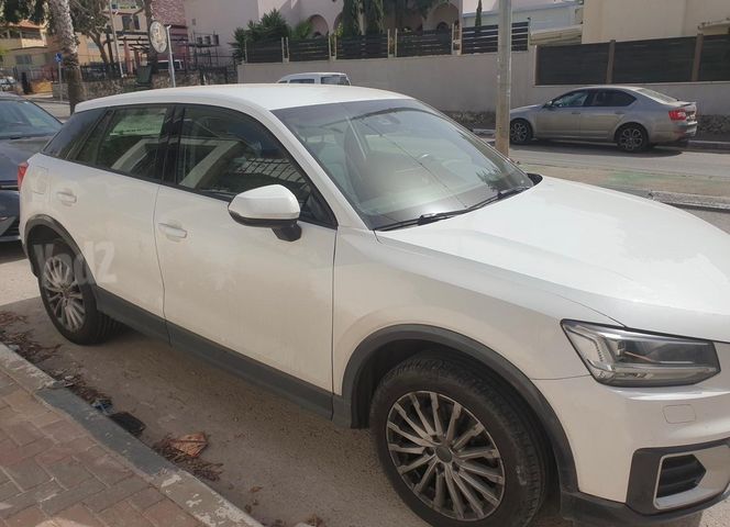 אאודי Q2
