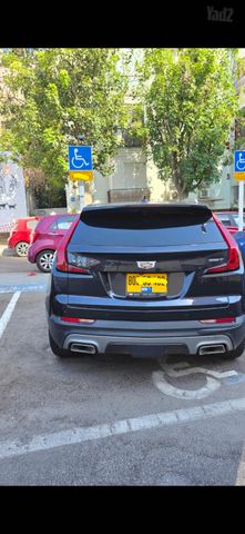 קאדילק XT4