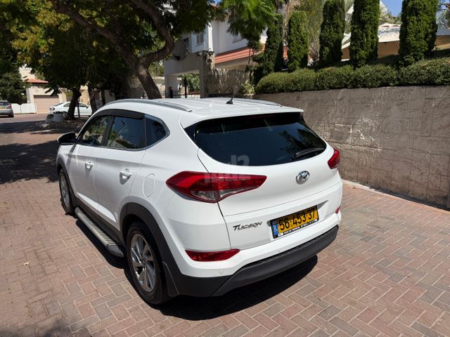 מודעת רכב יונדאי טוסון 1
