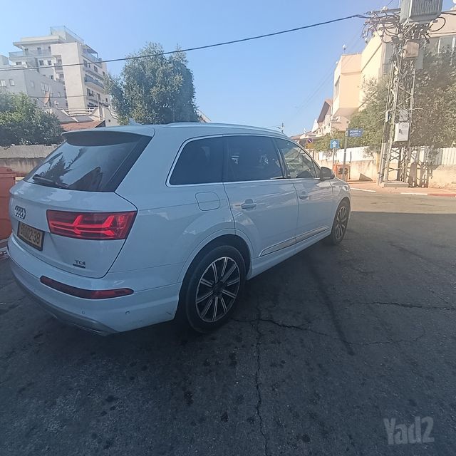 אאודי Q7