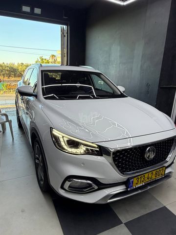 אם ג'י EHS PHEV