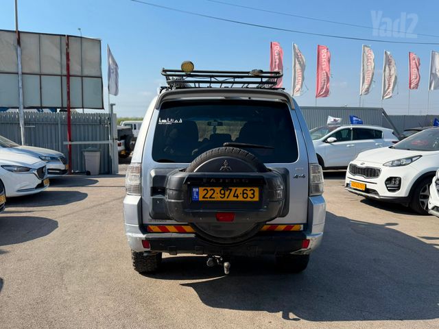 מיצובישי פג'רו