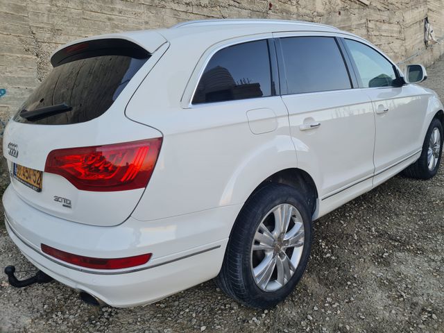 אאודי Q7