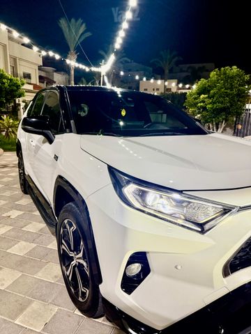 מודעת רכב טויוטה RAV4